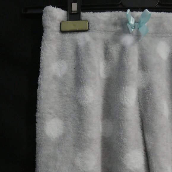 GEORGE | small (7-8) | Fuzzy Fleece Grey Pajama Bottoms W/ White Dots - Picture 3 of 16